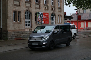 Fahrzeugseite LB-HC-5757