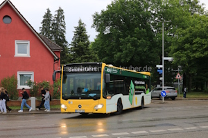 Fahrzeugseite EM-RR-105-2