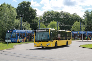 Fahrzeugseite EM-RR-128