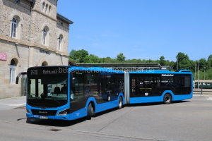 Fahrzeugseite FR-JS-301