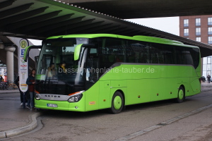 Fahrzeugseite FR-AZ-977