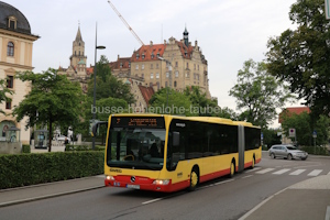 Fahrzeugseite SIG-U-879