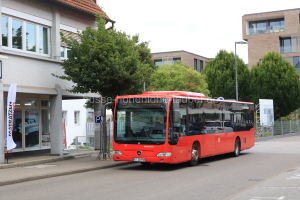 Fahrzeugseite KA-SB-758