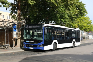 Fahrzeugseite LB-E-7743