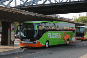 Fahrzeugseite RT-L-931