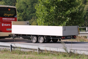 Fahrzeugseite MGH-ZR-130