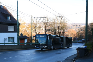 Fahrzeugseite ES-ST-7950