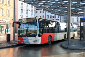 Fahrzeugseite ES-ST-7981