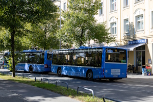 Fahrzeugseite M-JJ-7708