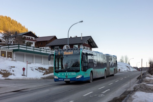 Fahrzeugseite OA-KM-627