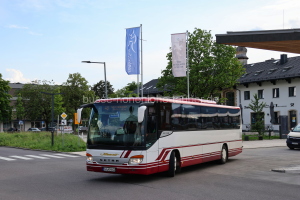 Fahrzeugseite OA-KM 644