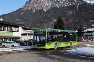 Fahrzeugseite OA-RV-400E