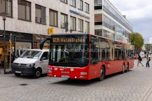 Fahrzeugseite R-BO-418