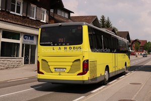 Fahrzeugseite B-587-HE