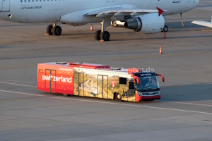 Fahrzeugseite LSZH77