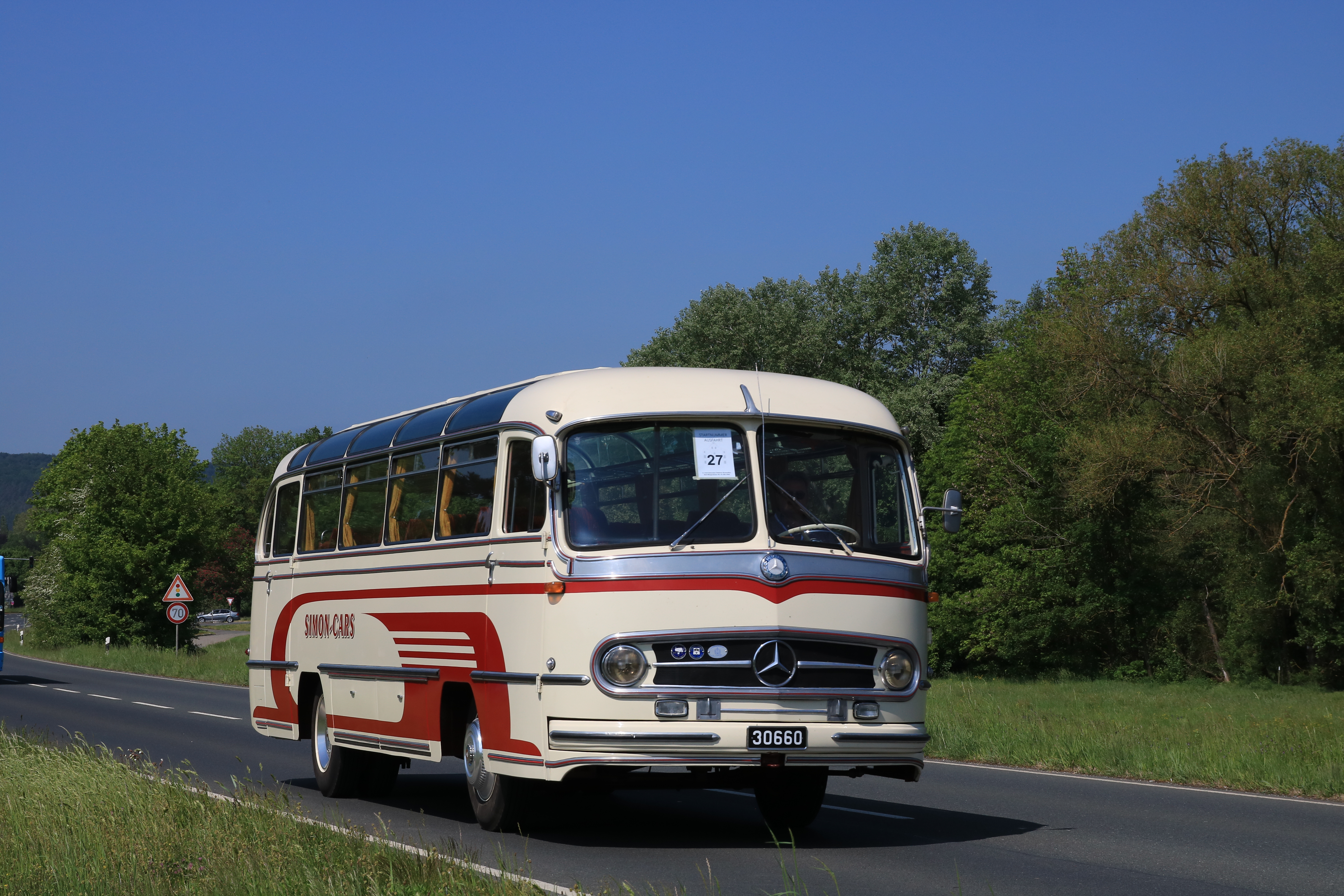 Fahrzeugseite (L)30660