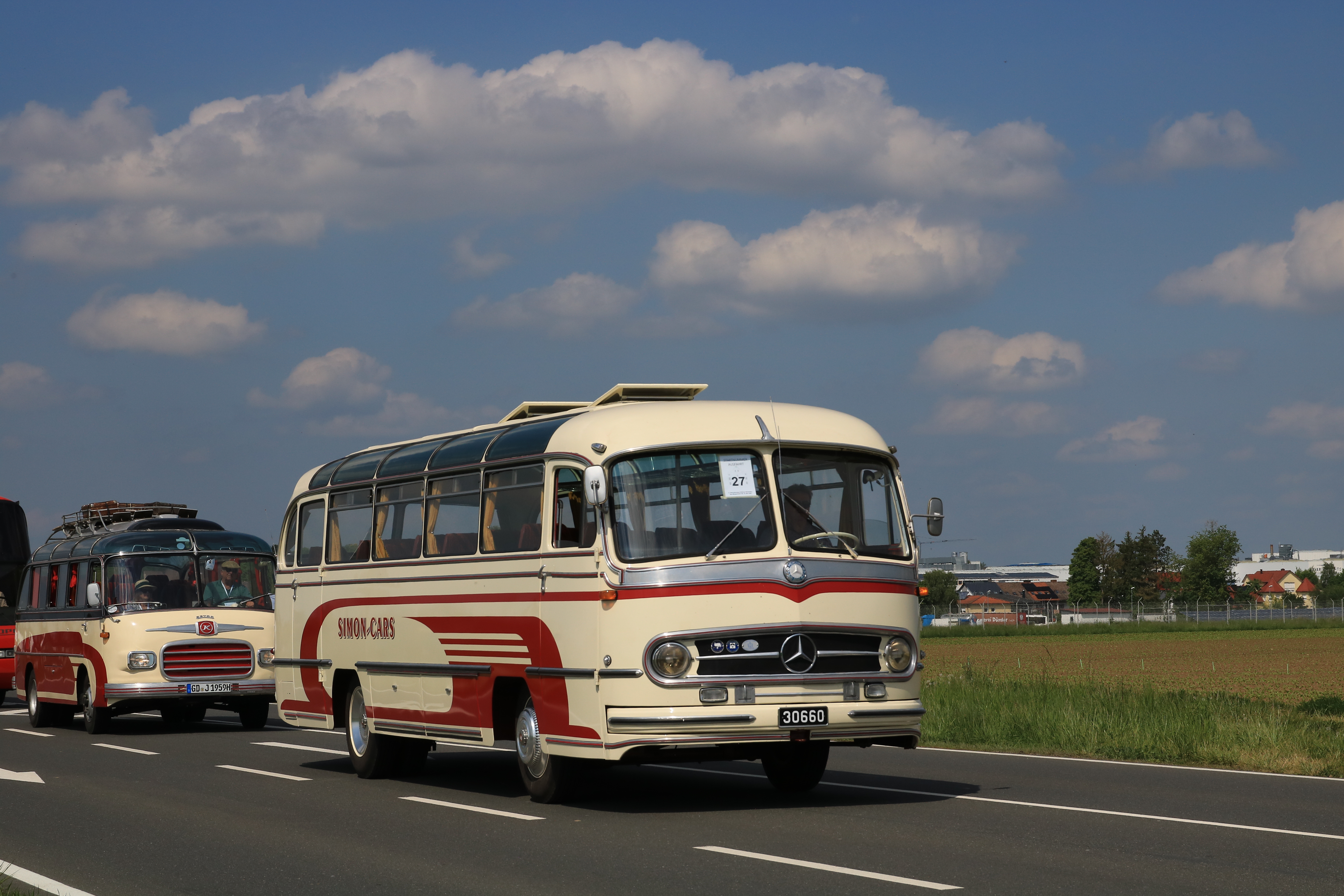 Fahrzeugseite (L)30660