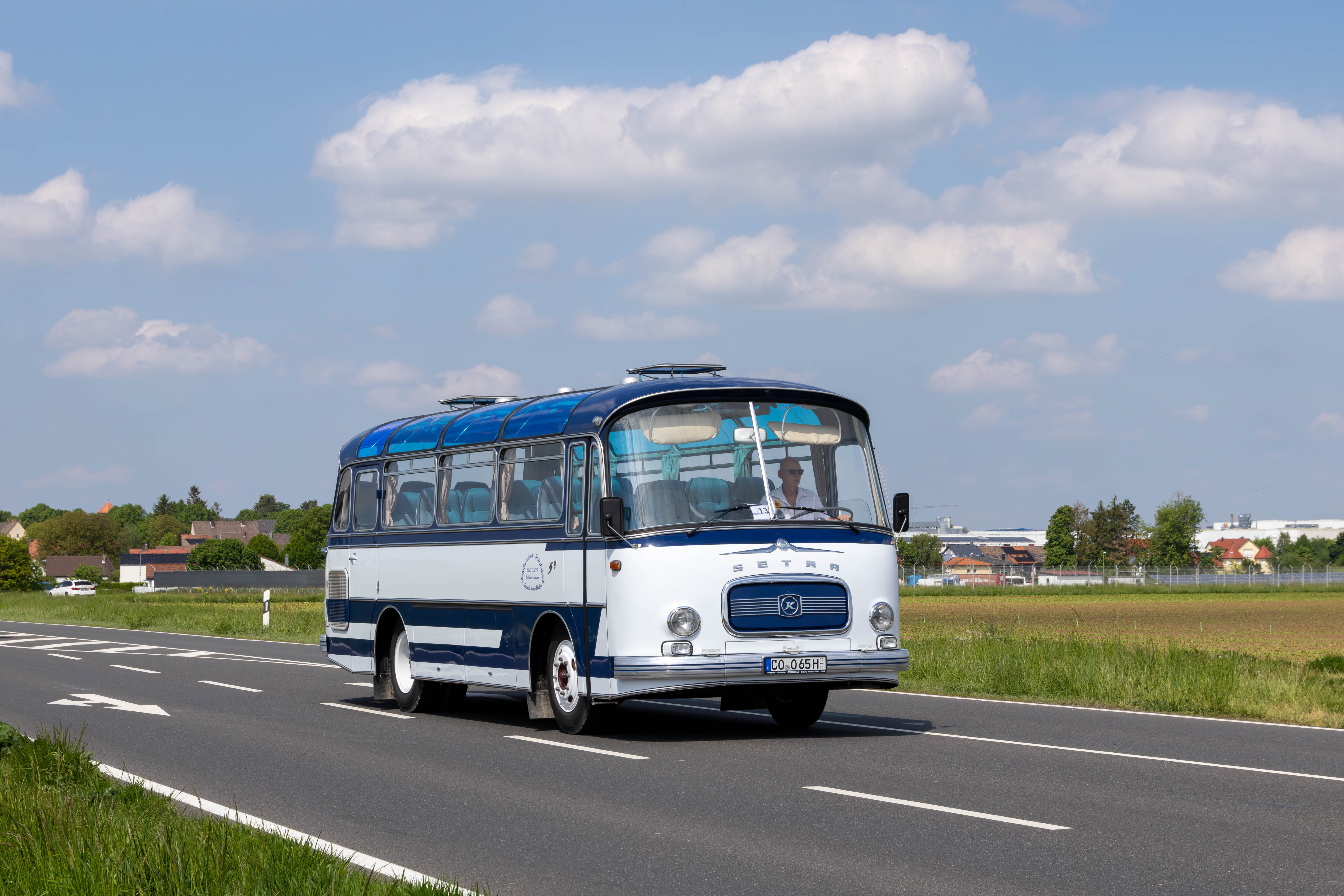 Fahrzeugseite CO-O-65H