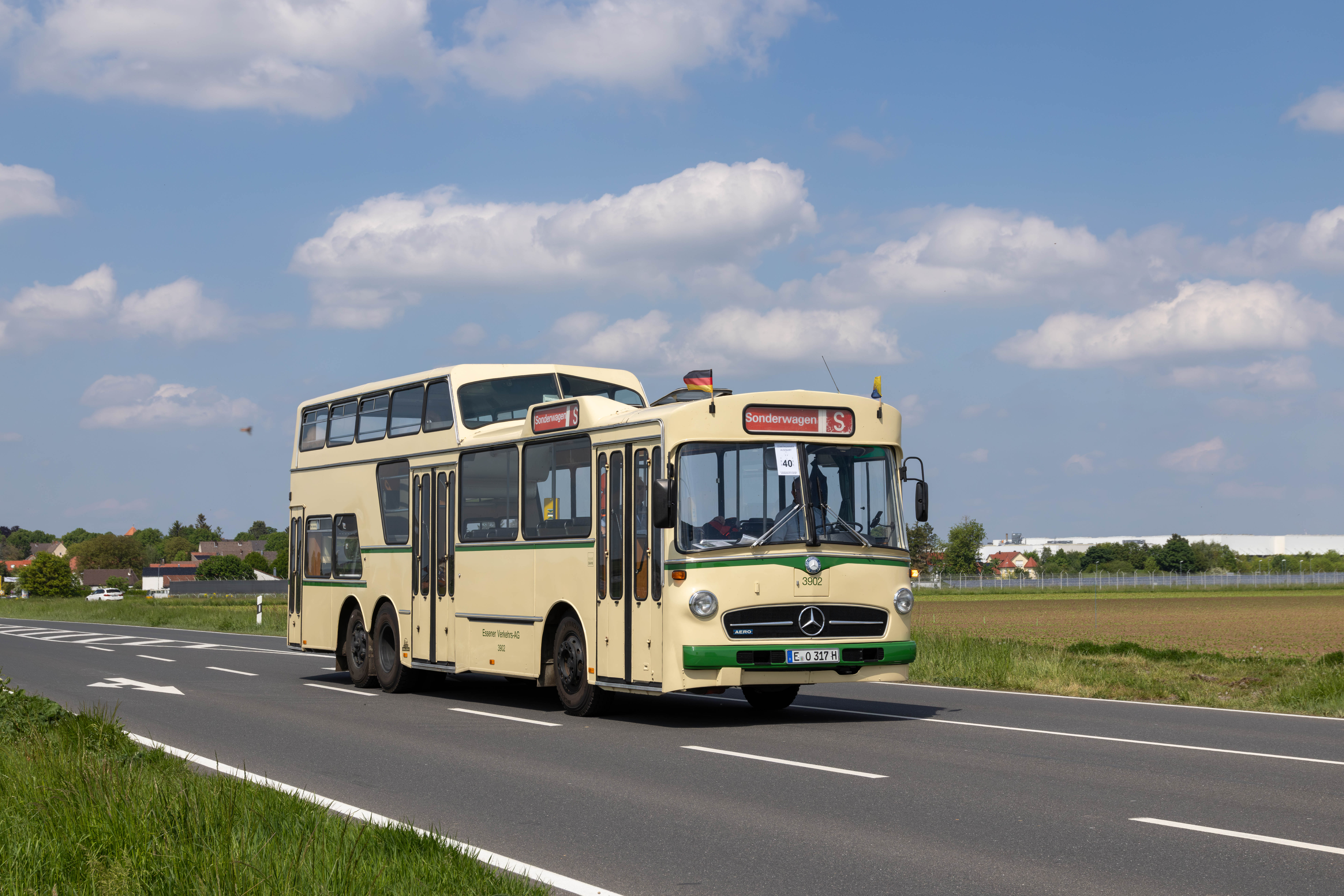 Fahrzeugseite E-O-317H
