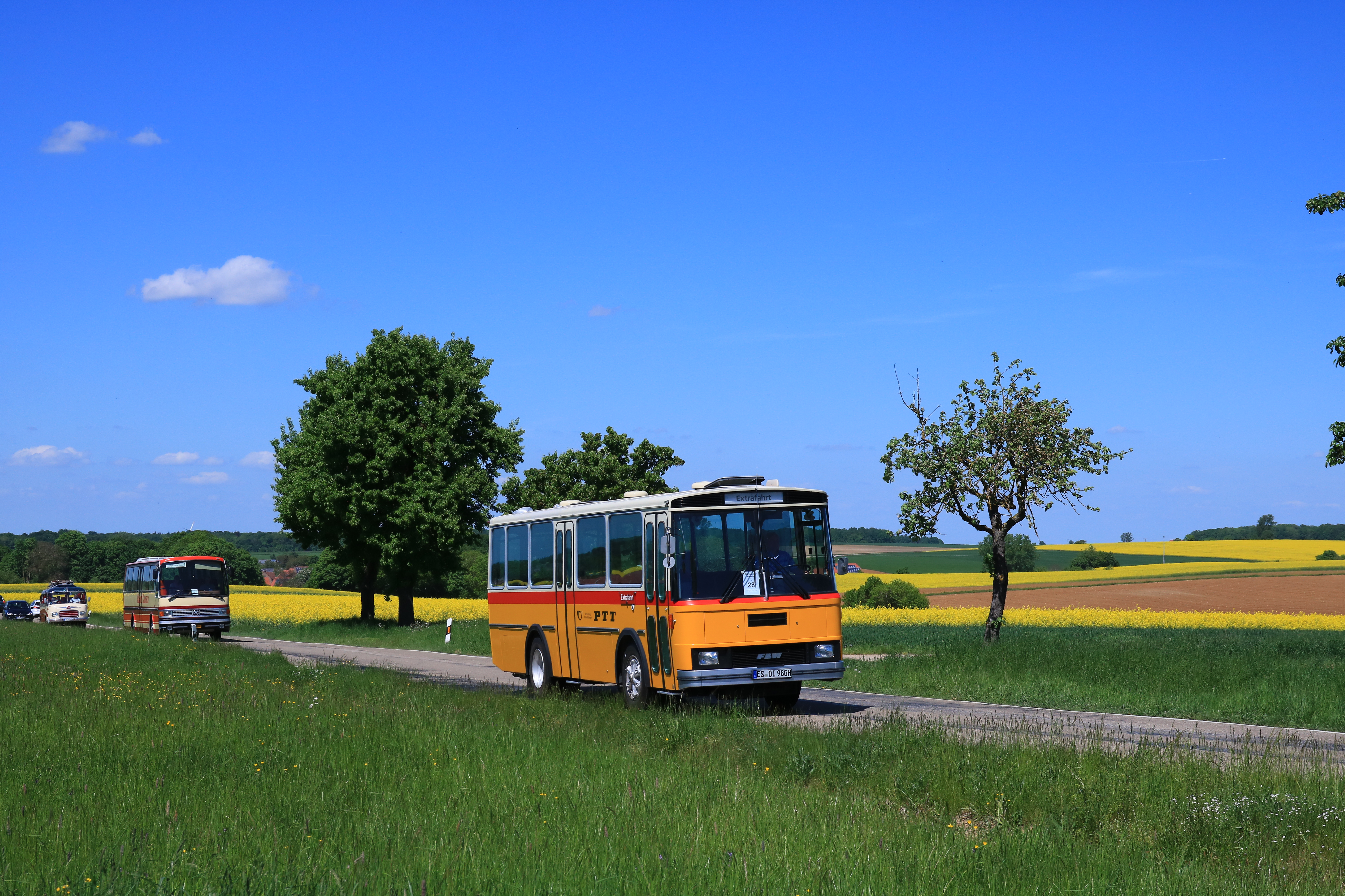 Fahrzeugseite ES-OI-980H